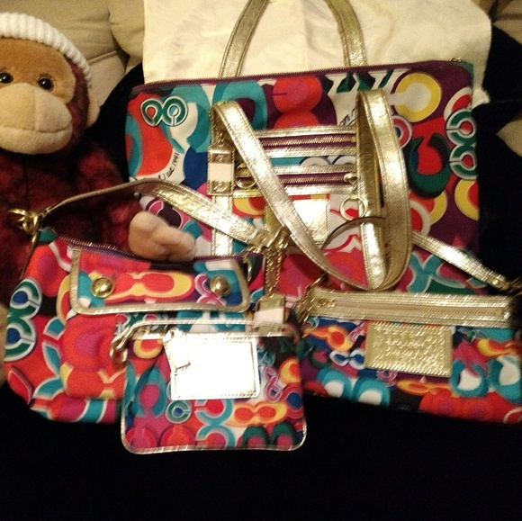 Coach Handbags - EUC 4 bag Coach Poppy set!